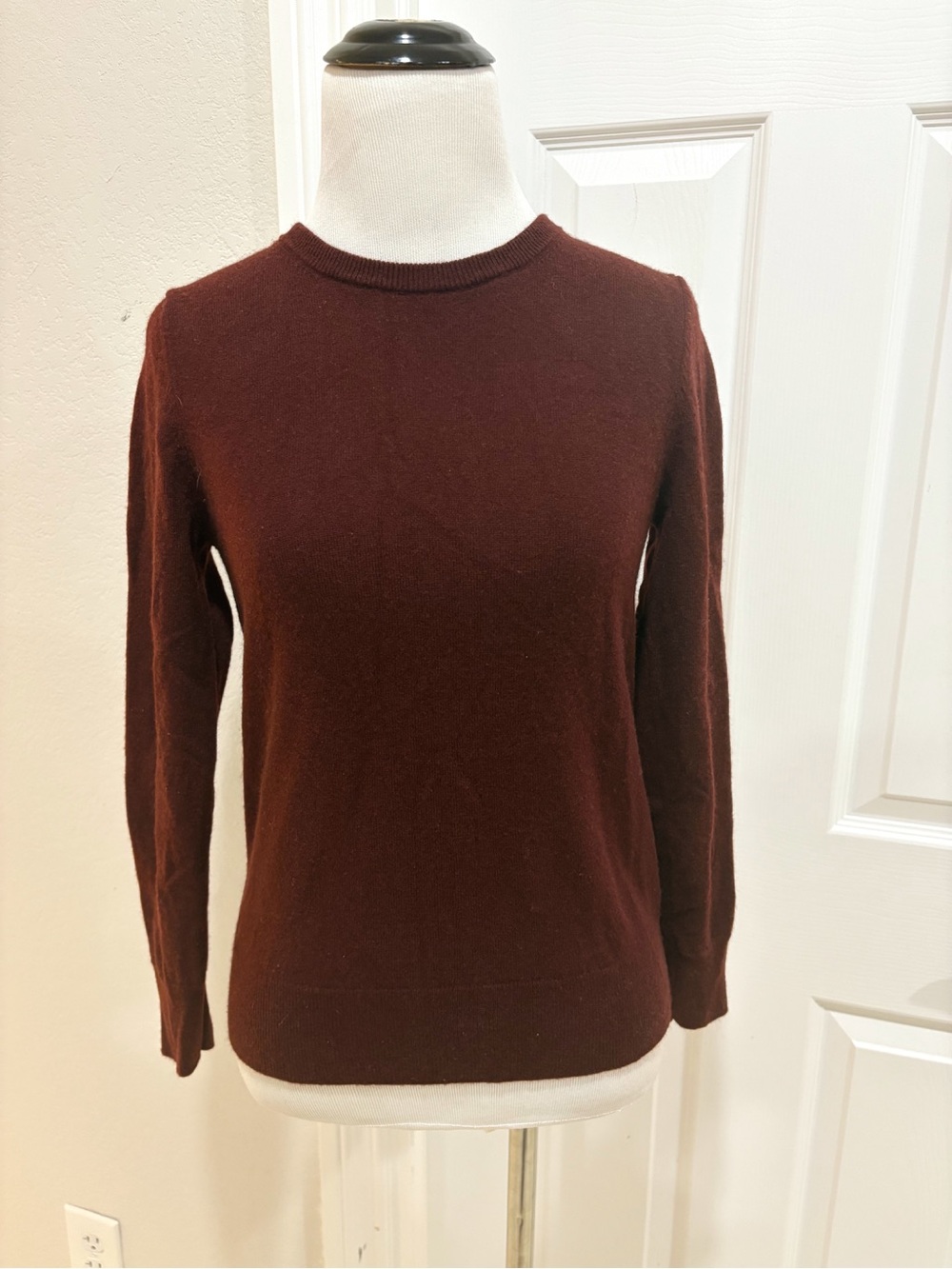 Quince Women's Mongolian Cashmere Sweater Burgundy- XS